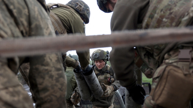 Совет ЕС одобрил выделение &euro;1 млрд на совместную закупку боеприпасов для Киева