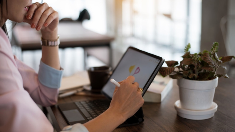 Специалист по телекоммуникациям Рабин рассказал о способах подключения интернета на даче