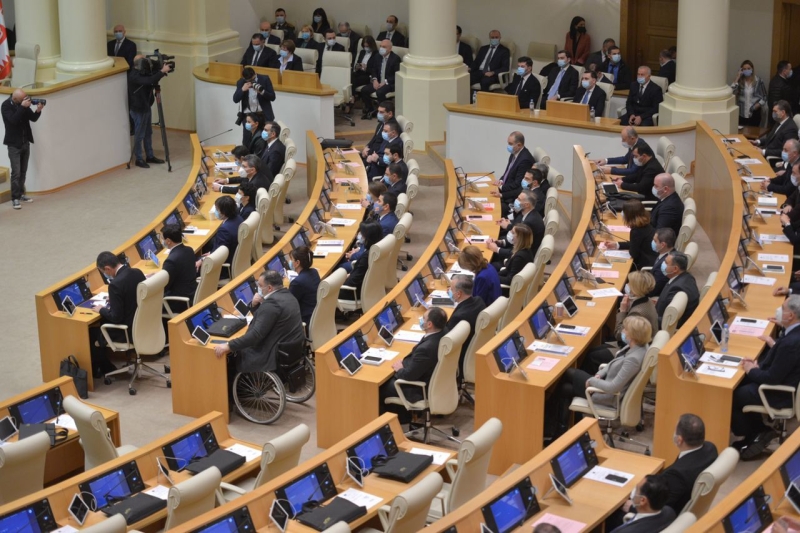 &laquo;Стереотипно-показательное могущество&raquo;: как США усиливают давление на грузинские власти из-за закона об иноагентах