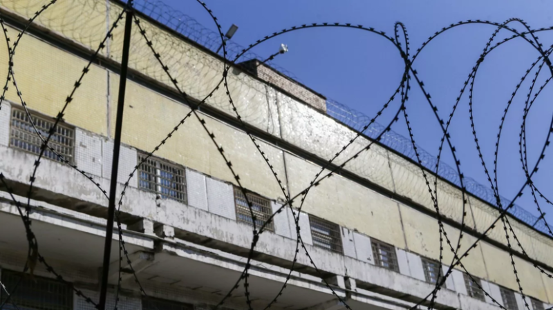 Суд отправил в СИЗО представителя компании-перевозчика, чей автобус упал в Мойку