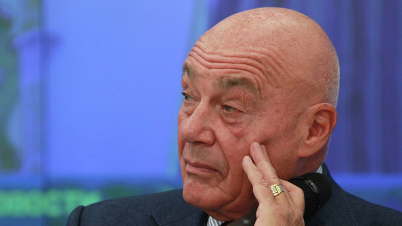 Супруга Познера опровергла слухи о госпитализации журналиста