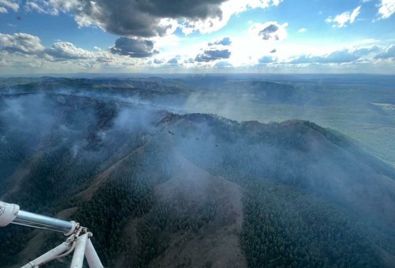 &laquo;Такие задачи нам по плечу&raquo;: пилота из Башкирии наградили за спасение коллег из лесного пожара