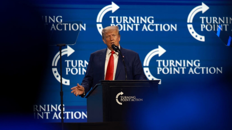 Трамп назвал безумными рассуждения о приёме Украины в НАТО