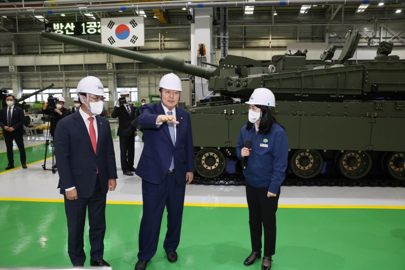 Транзит через Вашингтон: эксперты &mdash; о возможных поставках Южной Кореей оружия на Украину