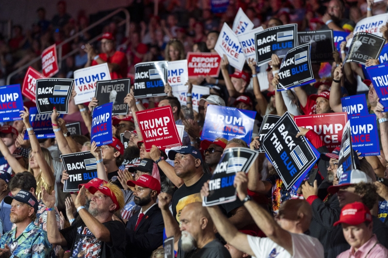 &laquo;Удобный спарринг-партнёр&raquo;: каковы шансы Камалы Харрис победить Дональда Трампа на предвыборных дебатах