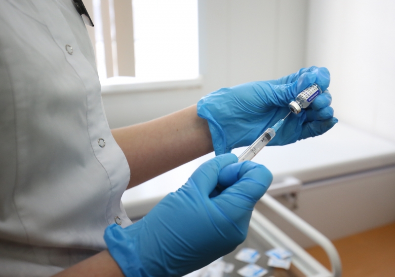 «Устойчивая тенденция к снижению»: в России выявили 16 643 новых случая COVID-19