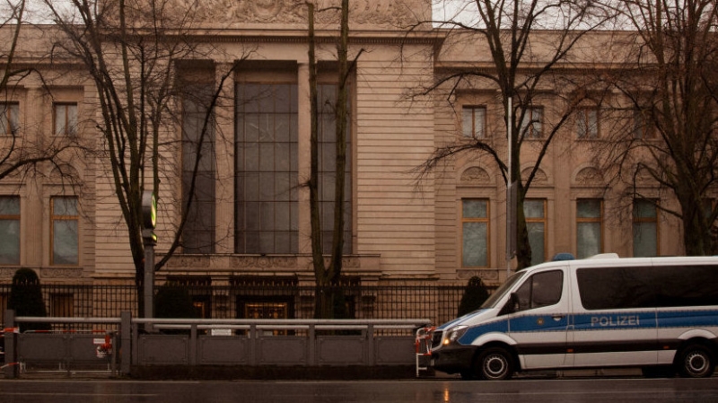 В Берлине нашли подозрительную канистру у дома, в котором живут журналисты РИА Новости