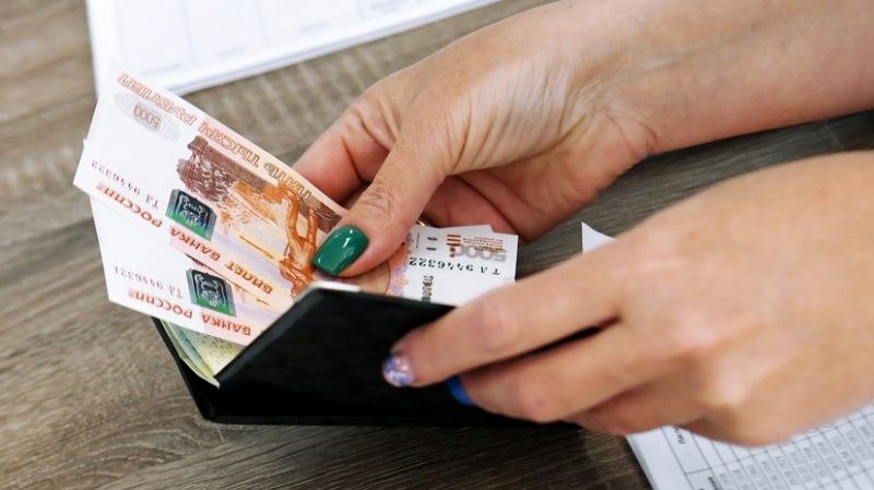 В целях обеспечения социальной поддержки: Путин утвердил выплаты вынужденным переселенцам из ДНР, ЛНР и с Украины