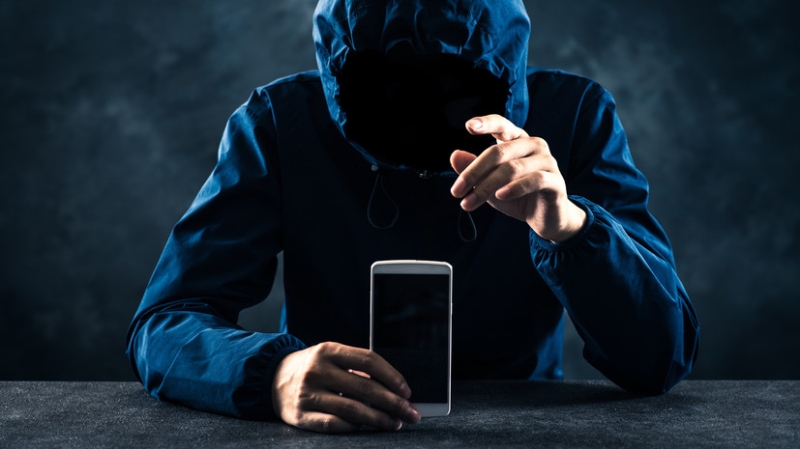 В ГД призвали сохранять критическое мышление для защиты от телефонных мошенников