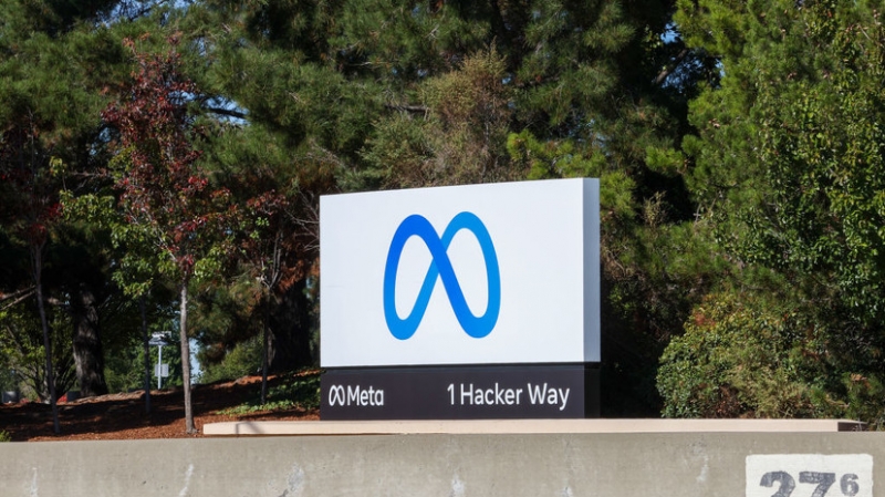 В компании Meta объяснили ошибкой блокировку страницы делегации России в Вене в Facebook