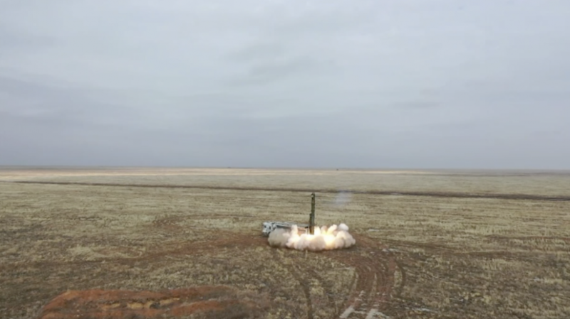 В Кремле рассказали об успешных пусках баллистических и гиперзвуковых ракет на учениях