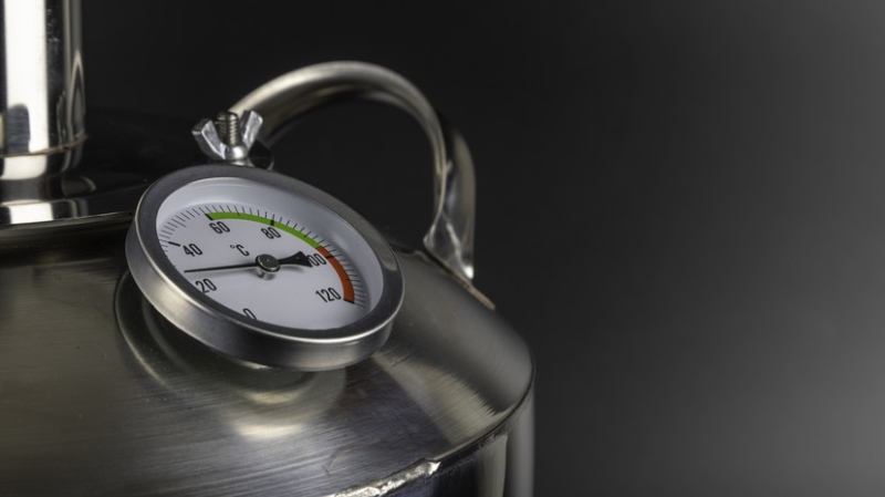 В России могут ввести госпошлину на продажу самогонных аппаратов