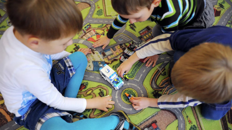 В России предложили открыть комнаты для детей студентов при учебных заведениях