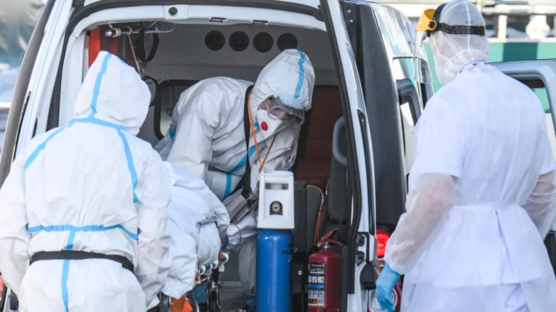 В России за сутки госпитализировали 4673 человека с коронавирусом