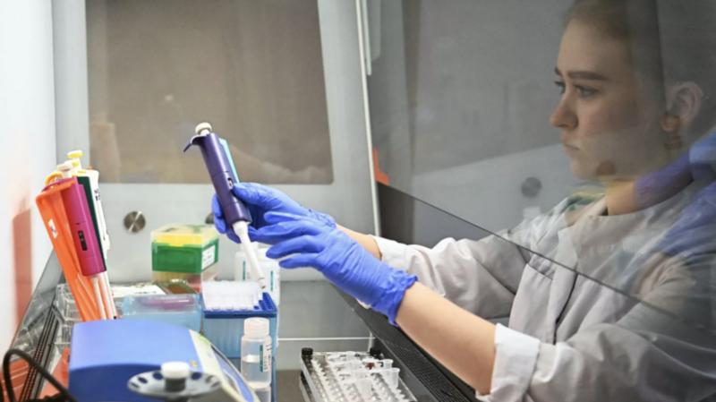 В России за сутки выявили 9462 новых случая коронавируса