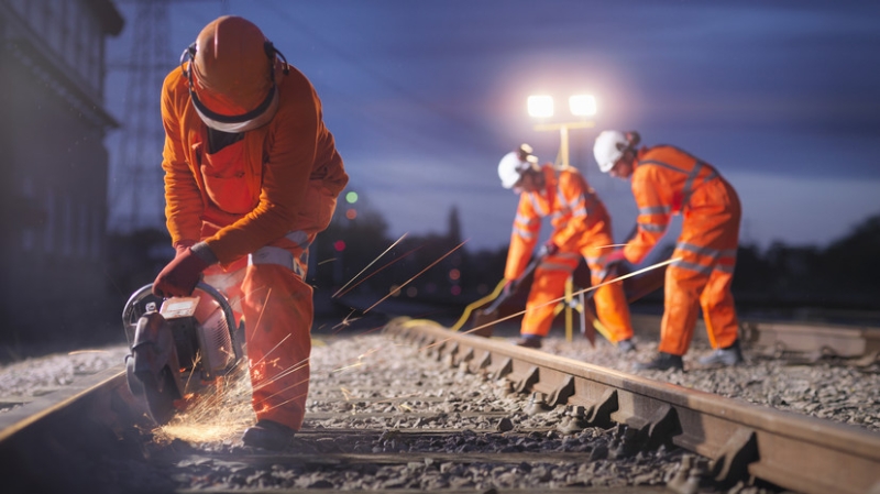 В РЖД сообщили об укладке нового пути на месте схода вагонов в Коми