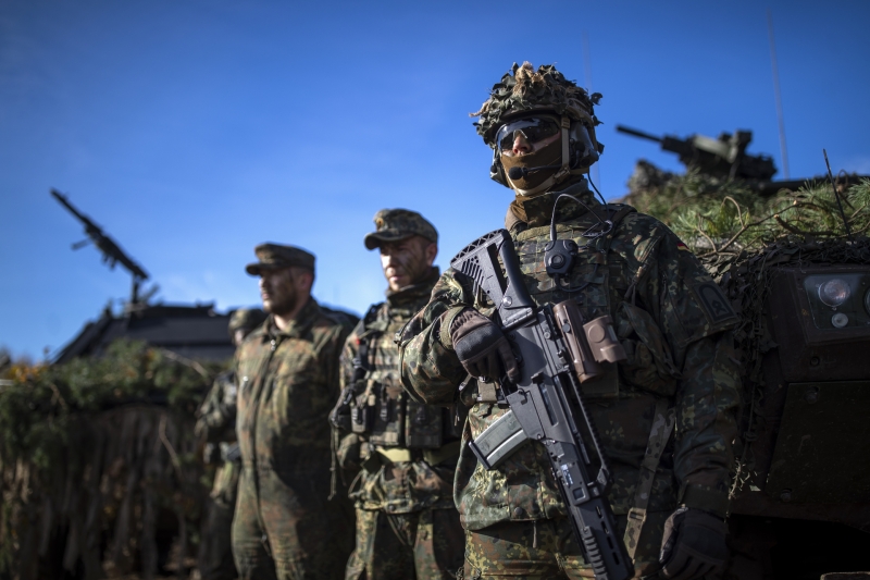 &laquo;В СМИ и заявлениях политиков&raquo;: почему в Венгрии заявили о подготовке Европы к войне с Россией