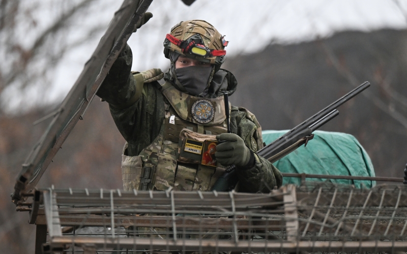 В том числе ракетным комплексом «Кинжал»: ВС РФ ночью нанесли групповой удар по военному аэродрому ВСУ