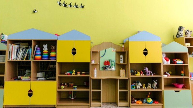 &laquo;Ваши дети у меня&raquo;: что известно о ситуации с увольнением заведующей детским садом, осуждавшей СВО