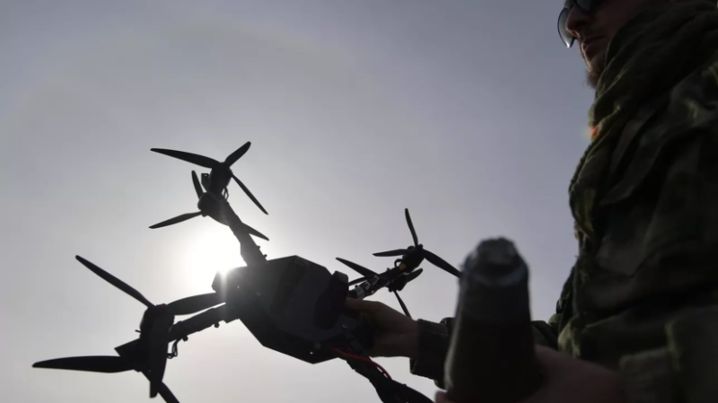 Военная хроника показала кадры ударов российских военных по позициям ВСУ