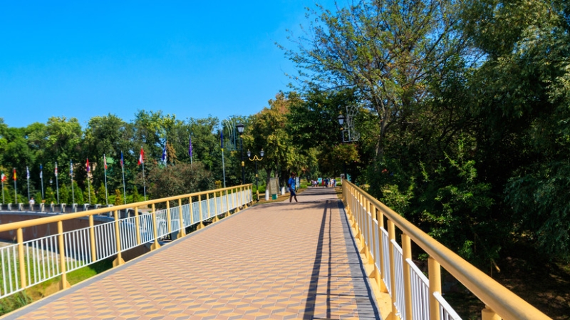 «Военная хроника» сообщила, что взрывы произошли в районе аэродрома Миргород