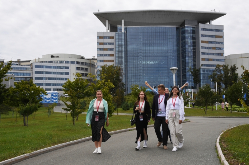 &laquo;Востребован и продуктивен&raquo;: во Владивостоке начинает работу Восточный экономический форум