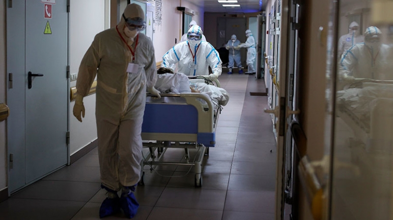 «Воздействует на мозг»: главный психиатр России рассказал о постковидном синдроме