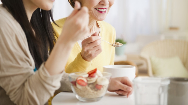 Врач Брыкин: здоровье долгожителей связано с ежедневным рационом