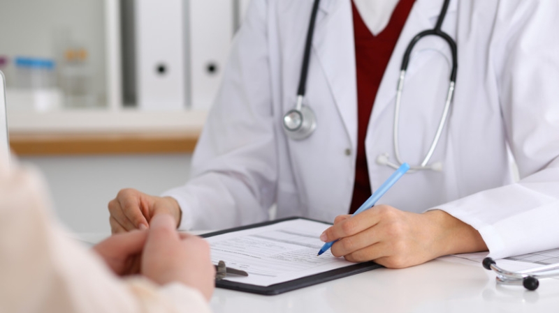 Врач Копосов посоветовал пройти генетическое тестирование при наличии родных с онкологией