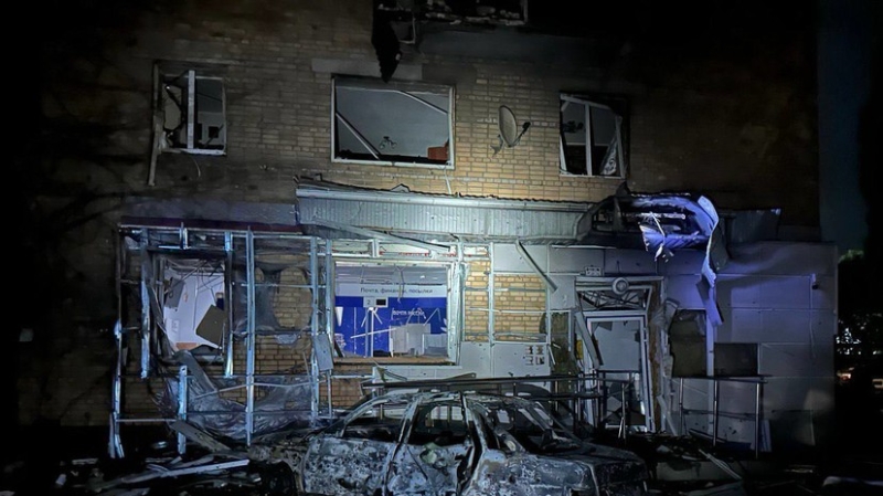 &laquo;Враг нанёс вероломную атаку по мирному населению&raquo;: в Курске 13 человек пострадали при падении обломков ракеты на дом