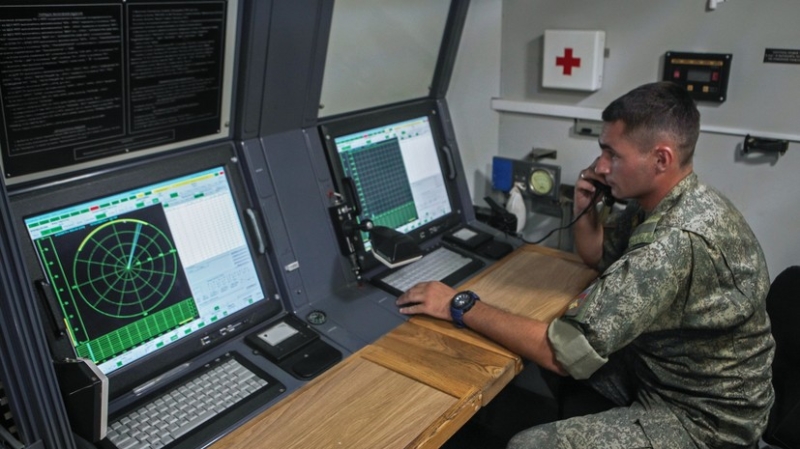 Все БПЛА подавлены средствами РЭБ: в МО РФ заявили о попытке ВСУ атаковать беспилотниками объекты в Подмосковье