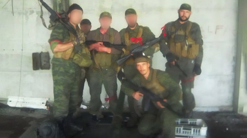 &laquo;Все с гранатами ходили &mdash; в плен бы не сдались&raquo;: вернувшиеся из зоны СВО добровольцы &mdash; о жизни, дружбе и чувстве долга