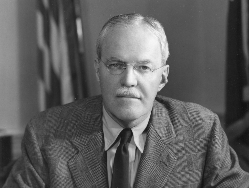 «Выше закона и международного права»: какую роль в мировой политике играет ЦРУ США