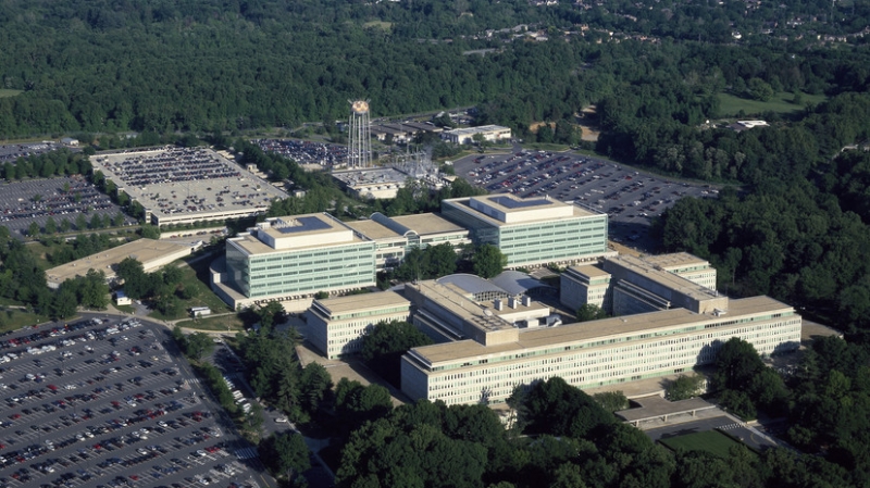 «Выше закона и международного права»: какую роль в мировой политике играет ЦРУ США