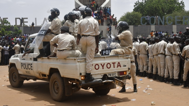 WSJ: армия Нигерии приведена в полную боевую готовность из-за ситуации в Нигере