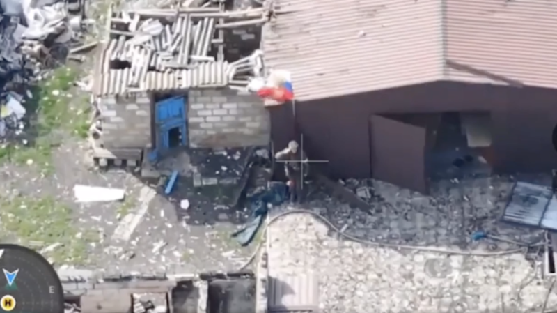 Зачищено около 400 строений: Минобороны РФ сообщило об освобождении села Разлив в ДНР