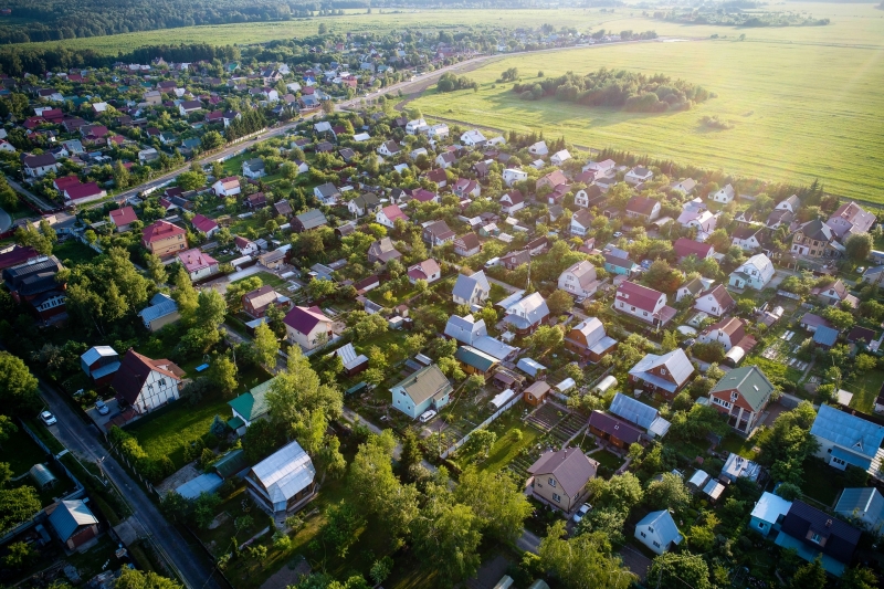 «Загородная жизнь становится всё более комфортной»: почему в России растёт спрос на частные дома