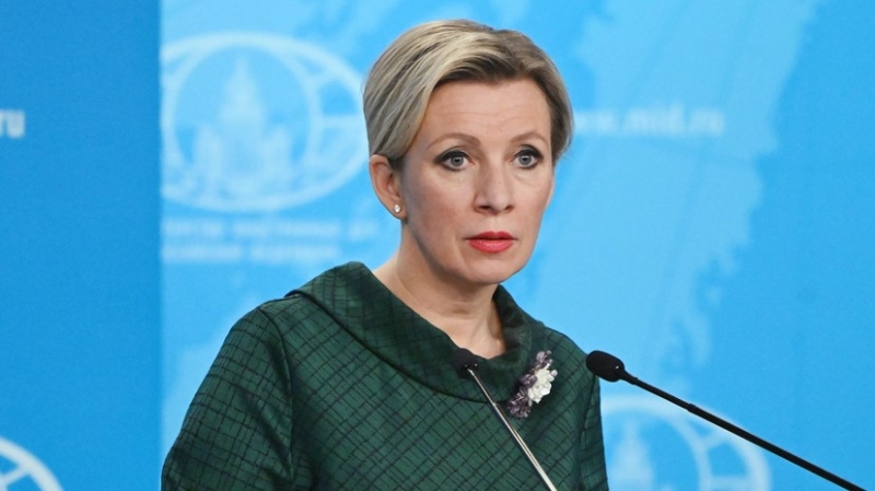 Захарова опровергла информацию WP о непрямых переговорах России и Украины