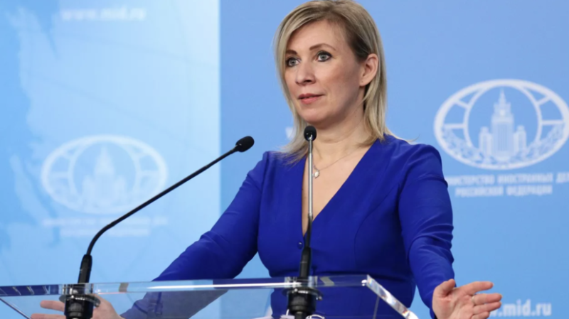 Захарова шуткой ответила на вопрос о том, что граждане США не знают про БРИКС