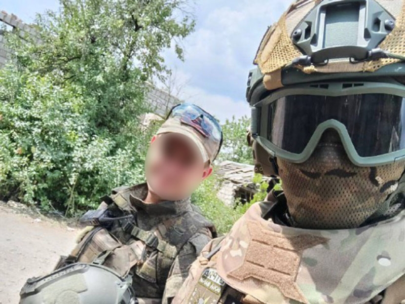 «Зов предков»: российский десантник с позывным Ван Дамм рассказал RT о боях под Часовым Яром