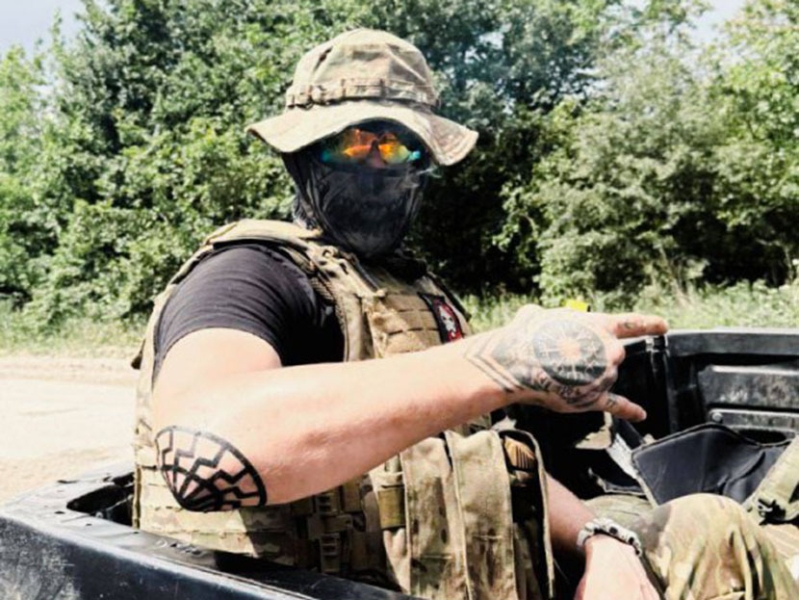 «Зов предков»: российский десантник с позывным Ван Дамм рассказал RT о боях под Часовым Яром